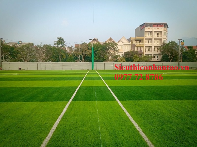 Sân bóng đá Siêu thị Hoàng Sơn, TP Hòa Bình